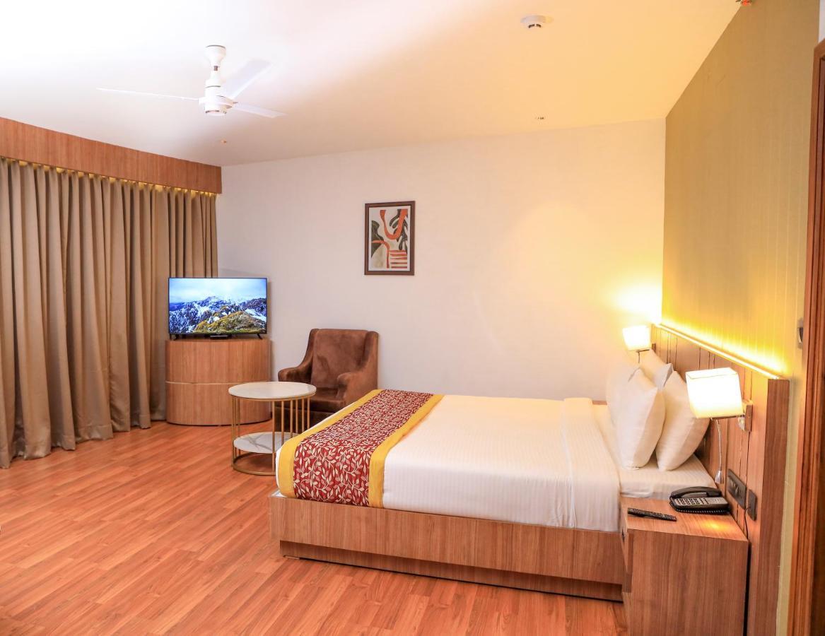 Hotel Sky Sierra Wayanad Kalpetta Esterno foto