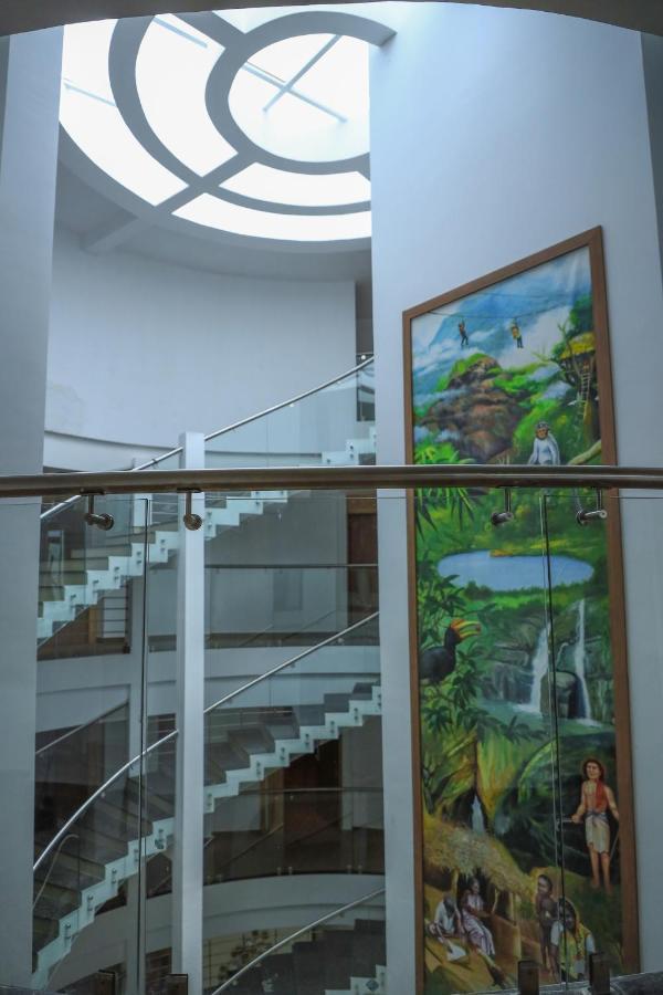 Hotel Sky Sierra Wayanad Kalpetta Esterno foto